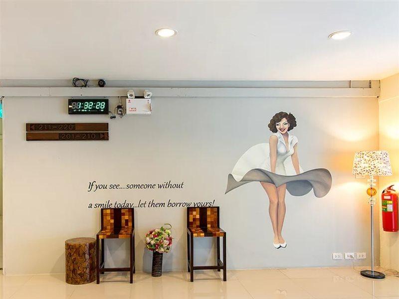 Soho Boutique Hotel Tak Exterior foto