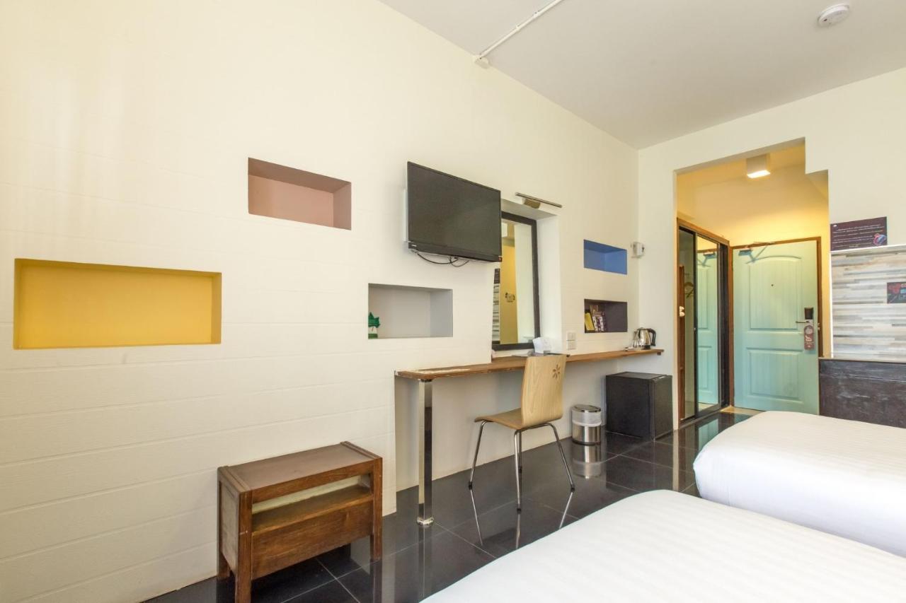 Soho Boutique Hotel Tak Exterior foto