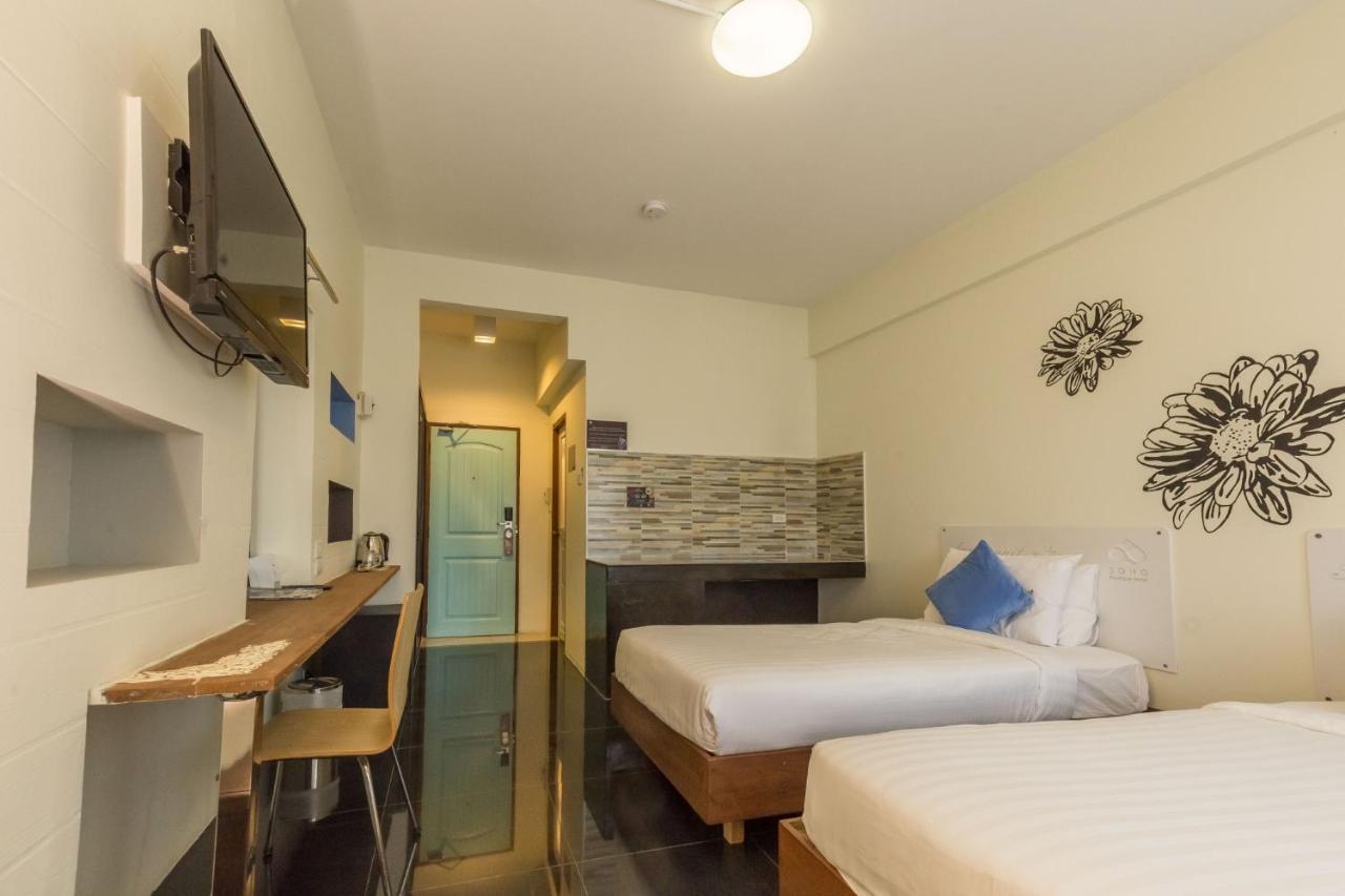 Soho Boutique Hotel Tak Exterior foto